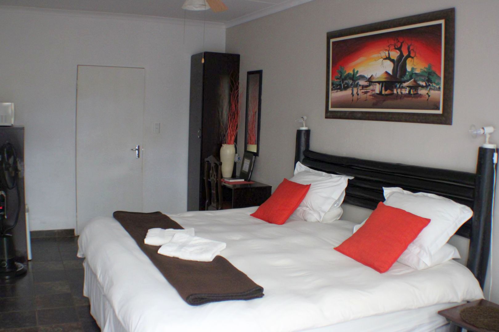 Garnet Room — Ukarimu Guesthouse