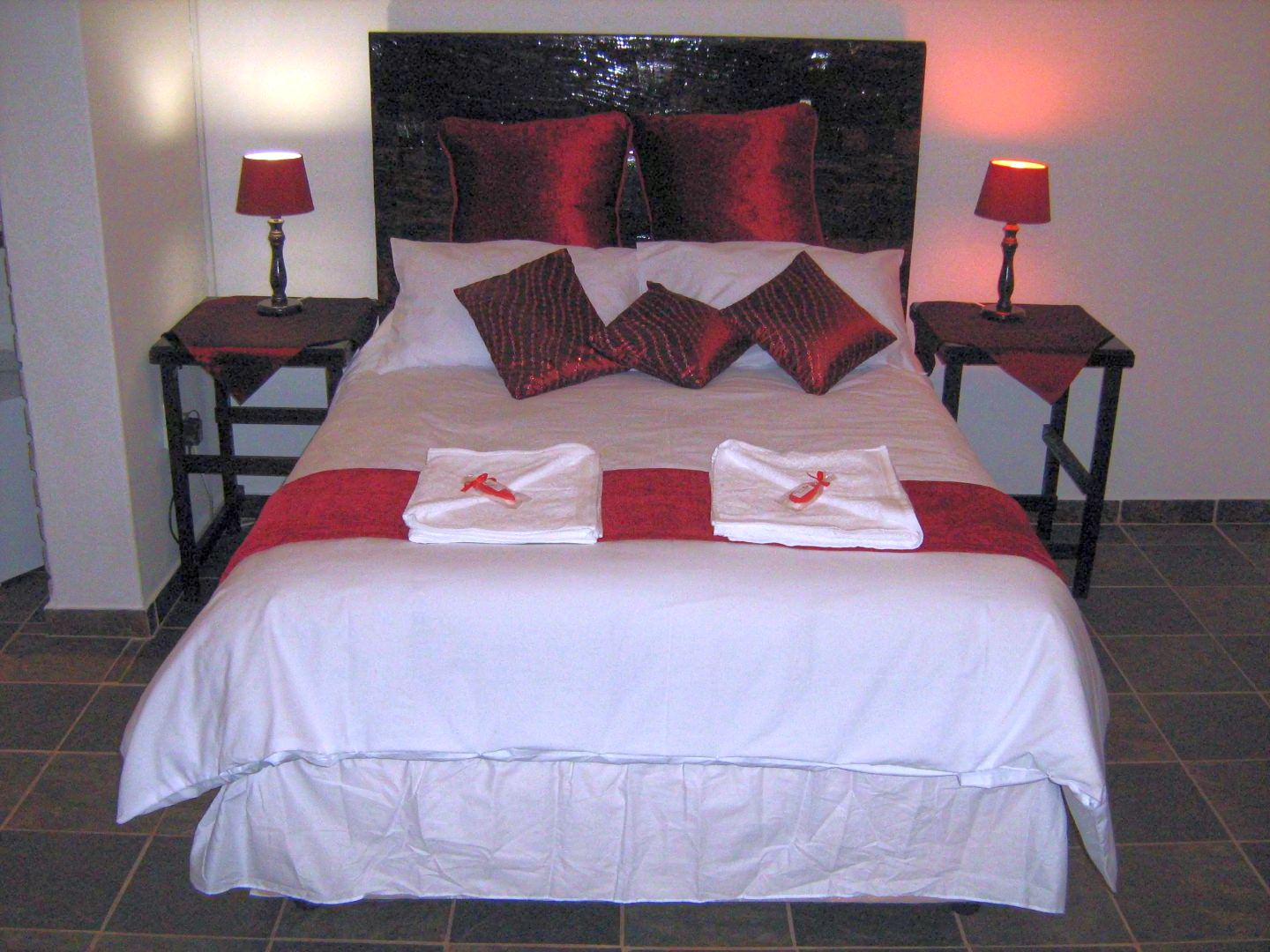 Ruby Room — Ukarimu Guesthouse